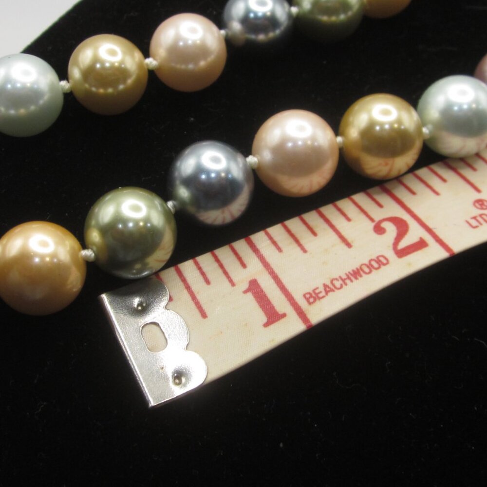 Kenneth Jay Lane Faux Pearl Pastel Necklace - Picture 4 of 5